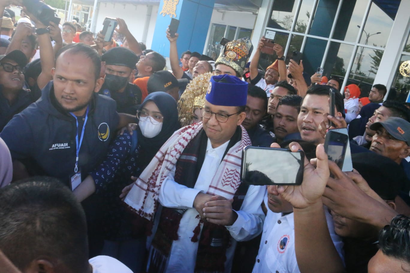 Kedatangan Anies Ke Aceh Disambut Meriah Di Bandara Malikussaleh Nukilan