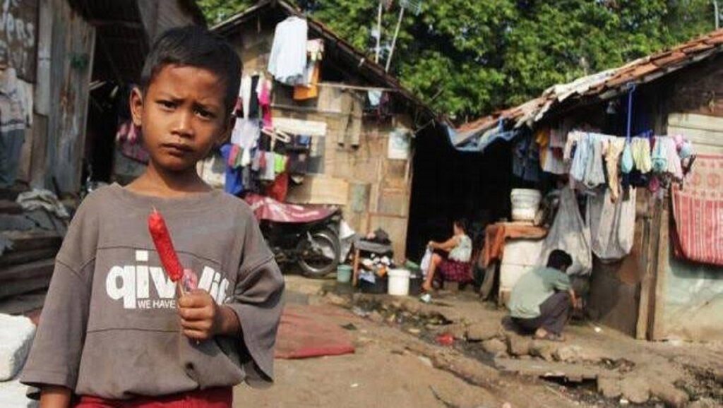 Dalam Setahun Penduduk Miskin  di Indonesia Bertambah 2 76 