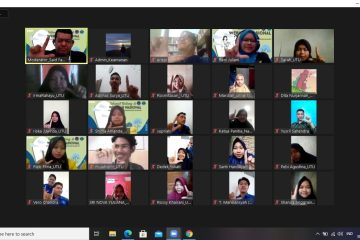 Peserta yang menghadiri Webinar Nasional Let’s Talk About Communication #1
