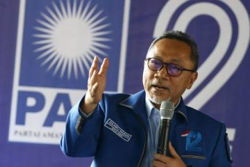 Zulhas Tunjuk Empat Ketua DPD PAN di Aceh
