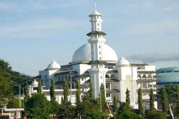 Masjid AR Fachruddin di Kampus Universitas Muhammadiyah Malang (UMM).
