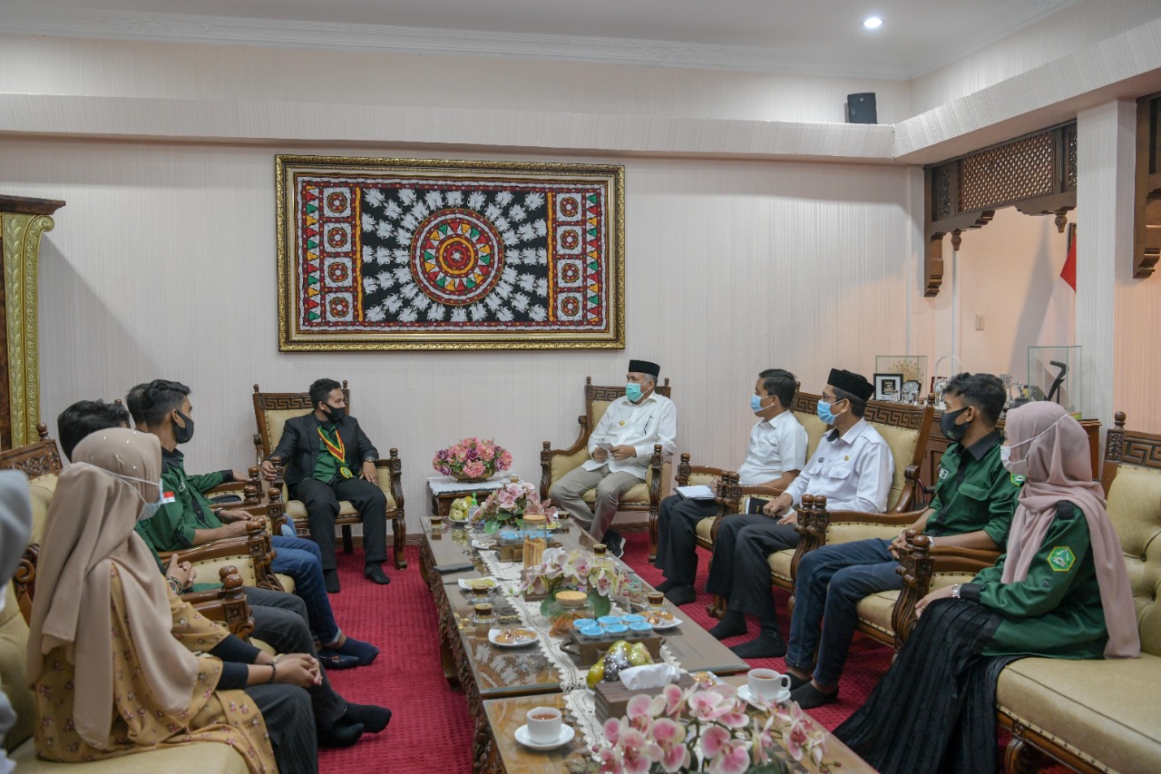 Nova: Selamat Kepada PB HIMABIR yang baru di kukuhkan.