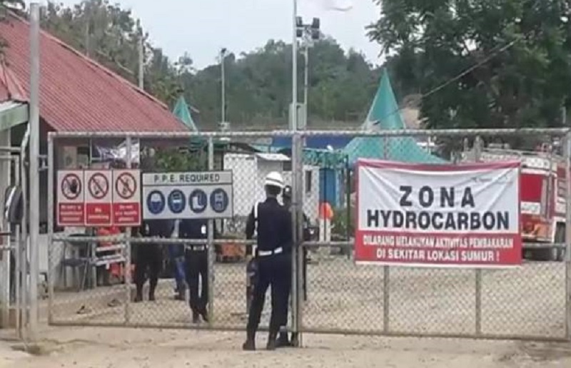 Akibat dari kebocoran gas PT Medco EP Malaka yang terjadi sejak, Jumat pagi (9/4/2021) seluruh warga Gampong Panton Rayeuk T, Kecamatan Banda Alam, Aceh Timur, Aceh diungsikan ke kantor Camat Banda Alam. Foto iNews TV/Maulidin