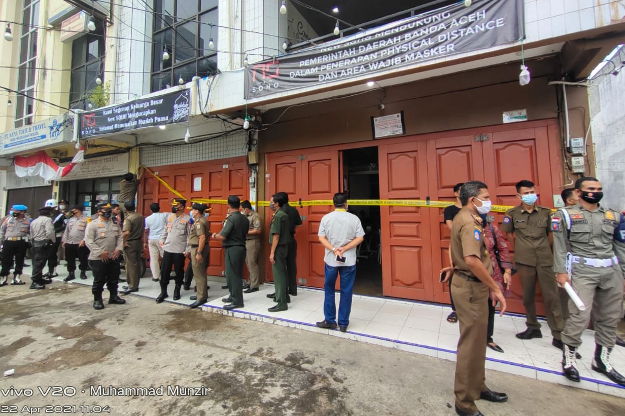 Gelar Live Musik Saat Ramadhan, Kafe di Banda Aceh Disegel Satpol PP dan WH