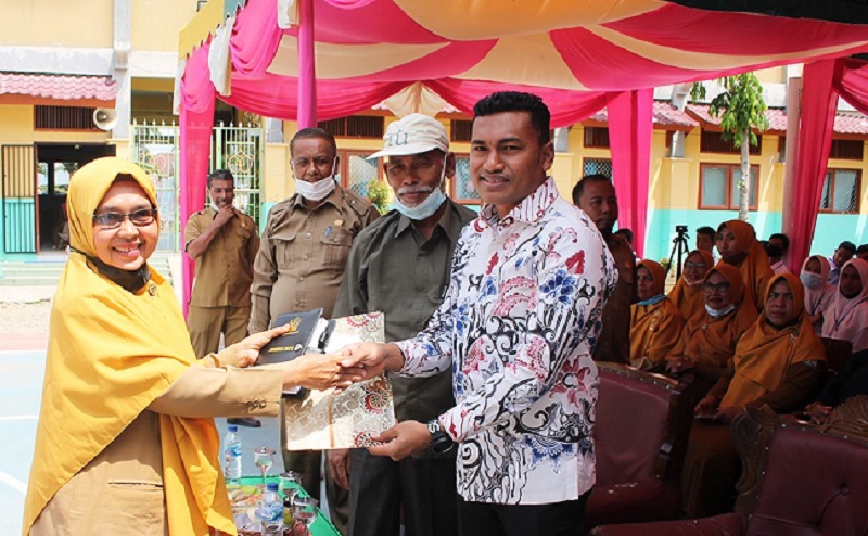 Wakil Ketua Dewan Perwakilan Rakyat Aceh (DPRA) Safaruddin berkunjung ke SMAN 1 Aceh Barat Daya (Abdya) dalam kegiatan resesnya, Senin (5/4/2021).