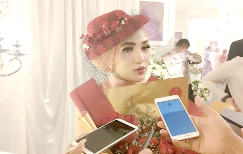 Disainer Shella Saukia Kenalkan Karya Busana “Tiga Model Syar’i” di Hotel Hermes