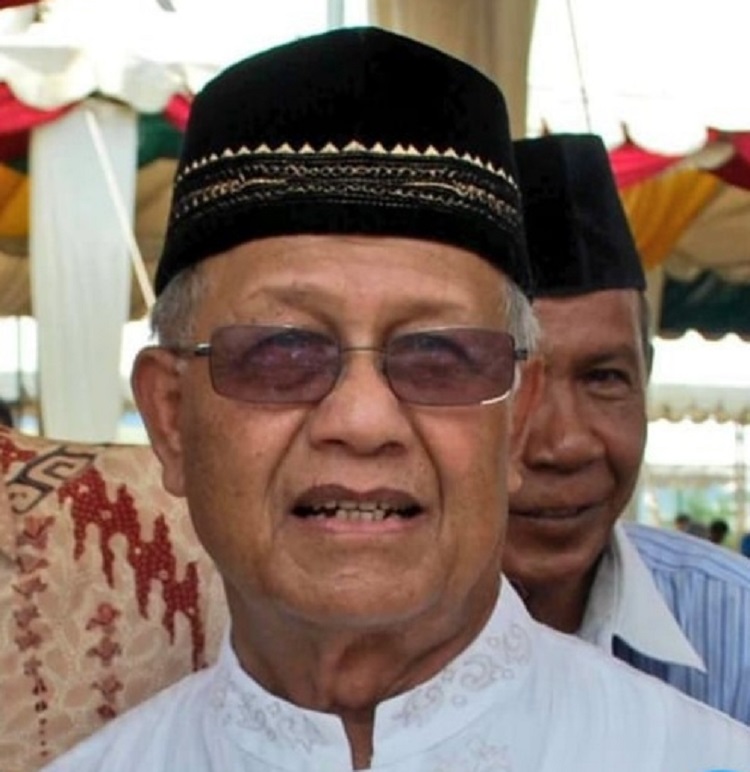 Mantan Gubernur Aceh, Prof. Dr. H. Syamsuddin Mahmud, M. Si