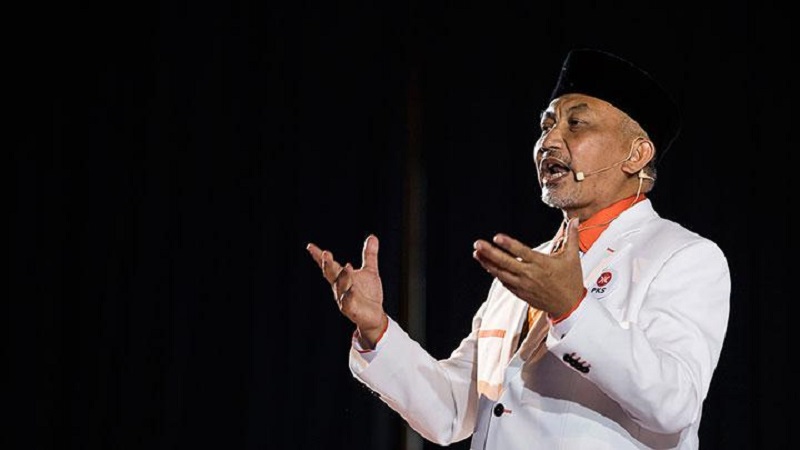 Presiden PKS Ahmad Syaikhu menyampaikan pidato politik saat Musyawarah Nasional (Munas) V PKS di Kota Baru Parahyangan, Padalarang, Kabupaten Bandung Barat, Ahad, 29 November 2020. Agenda Munas V PKS membahas arah kebijakan partai lima tahun ke depan dan ikrar pengurus DPP PKS 2020-2025. ANTARA/M Agung Rajasa