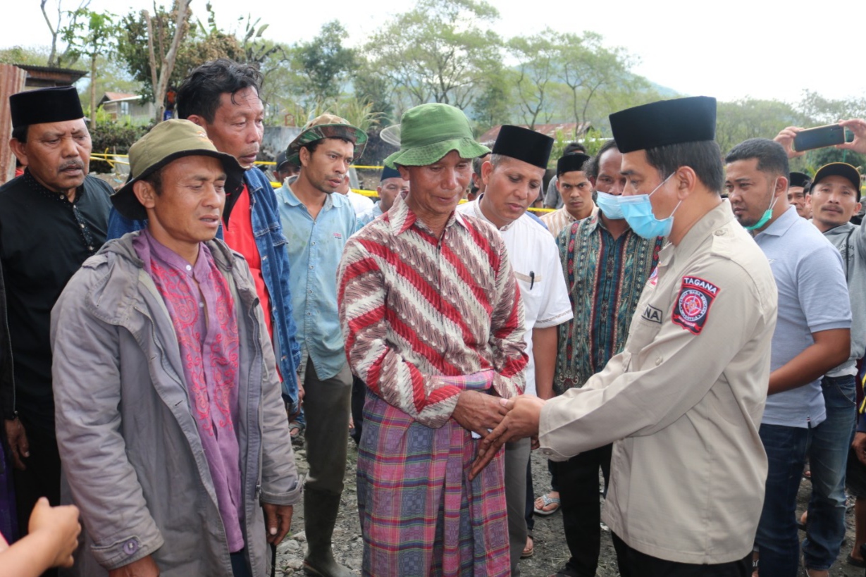 Dinsos Aceh Serahkan Bantuan di Bener Meriah dan Aceh Tengah