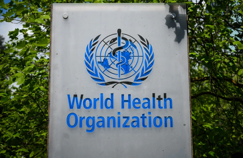 Logo kantor Organisasi Kesehatan Dunia di Jenewa, Swiss. (Foto: voaindonesia.com).