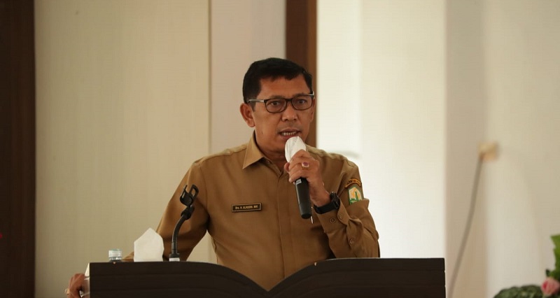 Kepala Dinas Pendidikan Aceh, Drs. Alhudri, MM (Foto: For Nukilan)