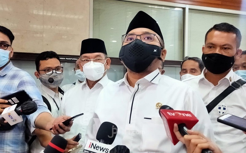 Menteri Agama Yaqut Cholil Qoumas berencana mengandeng organisasi masyarakat islam untuk melaksanakan sertifikasi bagi para penceramah Foto : Kenny Kurnia Putra/JPNN.com