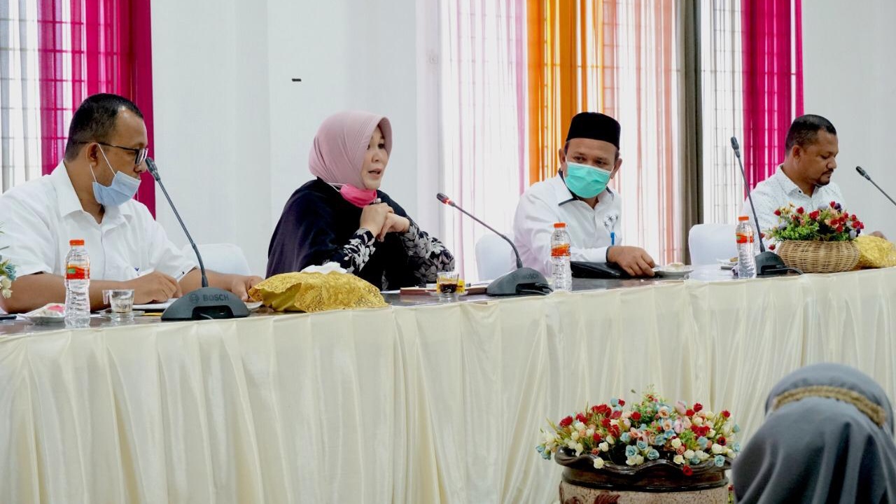 Gelar Pertemuan, Mawardi dan Illiza Bahas Kesejahteraan Guru 3T di Aceh Besar