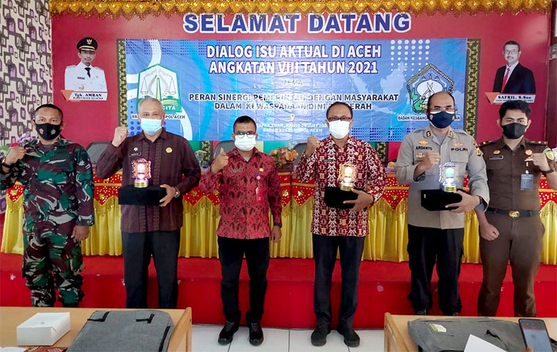 Dialog Isu Aktual Kesbangpol Aceh di Aceh Selatan. (Foto: Ist.)