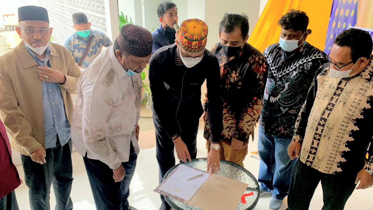 Wakil Walikota Lantik Keluarga Besar Lhokseumawe di Banda Aceh