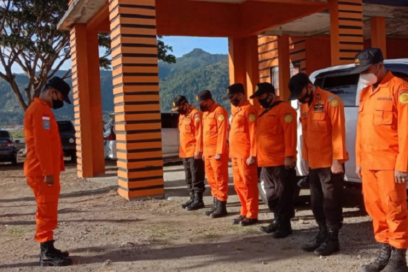 Tim SAR Aceh Tengah bersiap melakukan pencarian lima orang hilang di kawasan hutan di Kecamatan Jagong Jeget, Kabupaten Aceh Tengah, Kamis (HO/Tim SAR Aceh Tengah)
