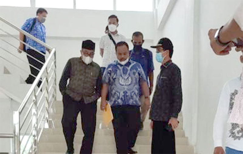 Pansus LHP BPK di Kantor Gubernur Aceh. (Foto: Ir/Nukilan)