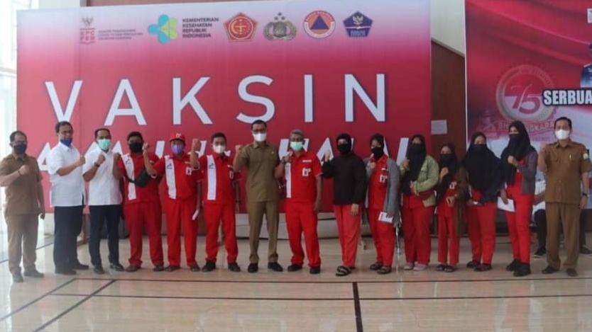 Petugas SPBU dan Gas Elpiji di Banda Aceh Divaksin Covid