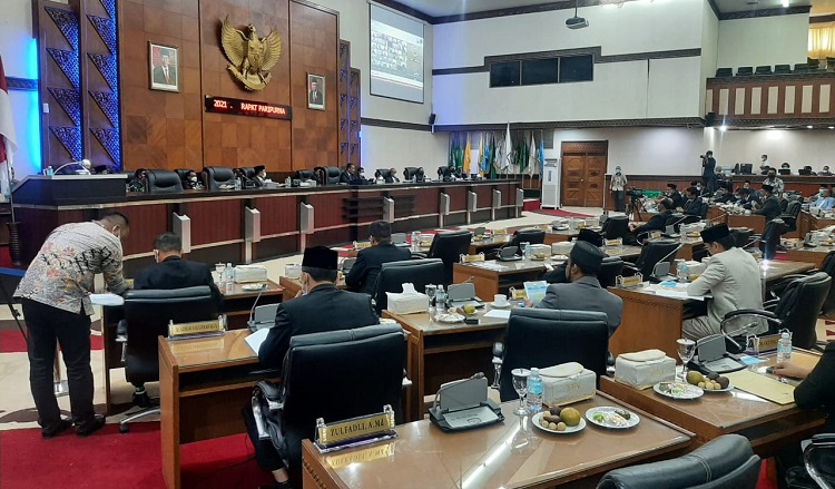 Rapat Paripurna DPRA, Kamis (2/9/2021). Foto: Nukilan/Irfan
