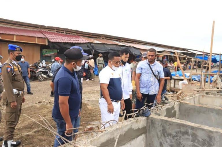 Walikota Banda Aceh Tinjau Pembangunan Infrastruktur Pasar Al Mahirah