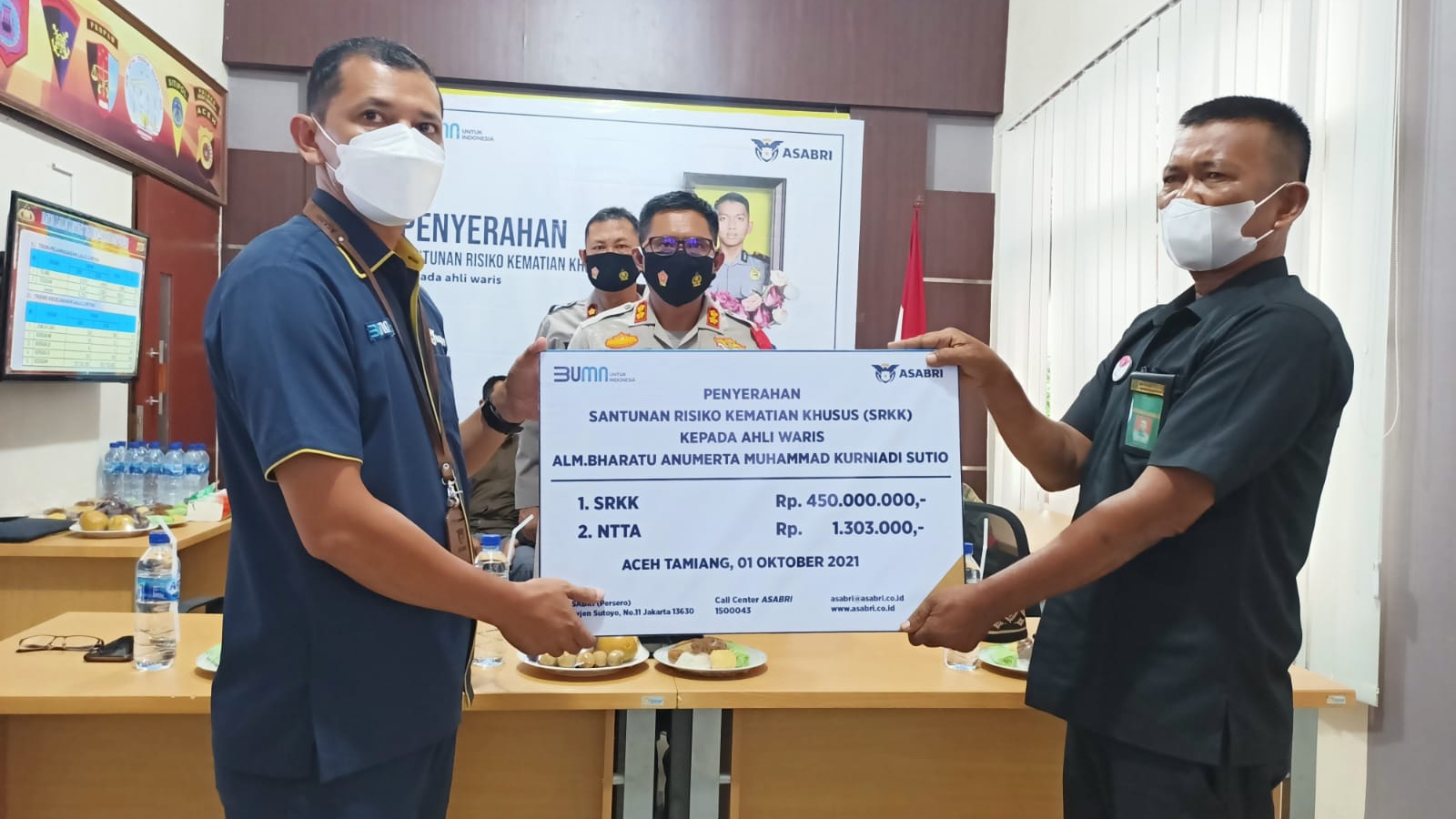 ASABRI Serahkan Santunan Kepada Ahli Waris Anggota Brimob Aceh yang Gugur di Papua