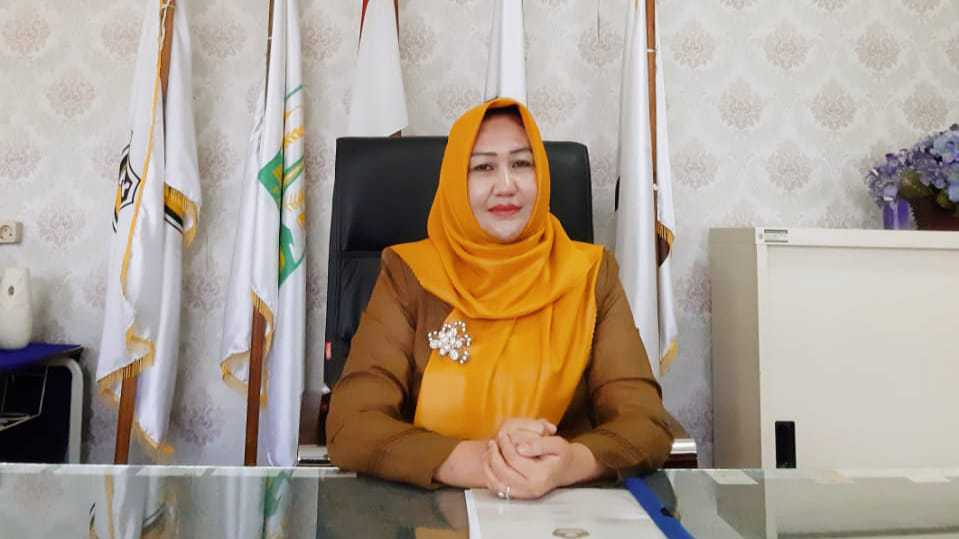 Kepala Sekolah SMK Negeri 1 Banda Aceh, Nurleila, S.Pd, M.Pd. (Foto: Dok. Ist)
