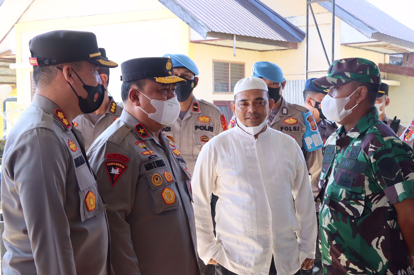 Didampingi Kapolres, Wakapolda Aceh Tinjau Vaksinasi di Aceh Jaya