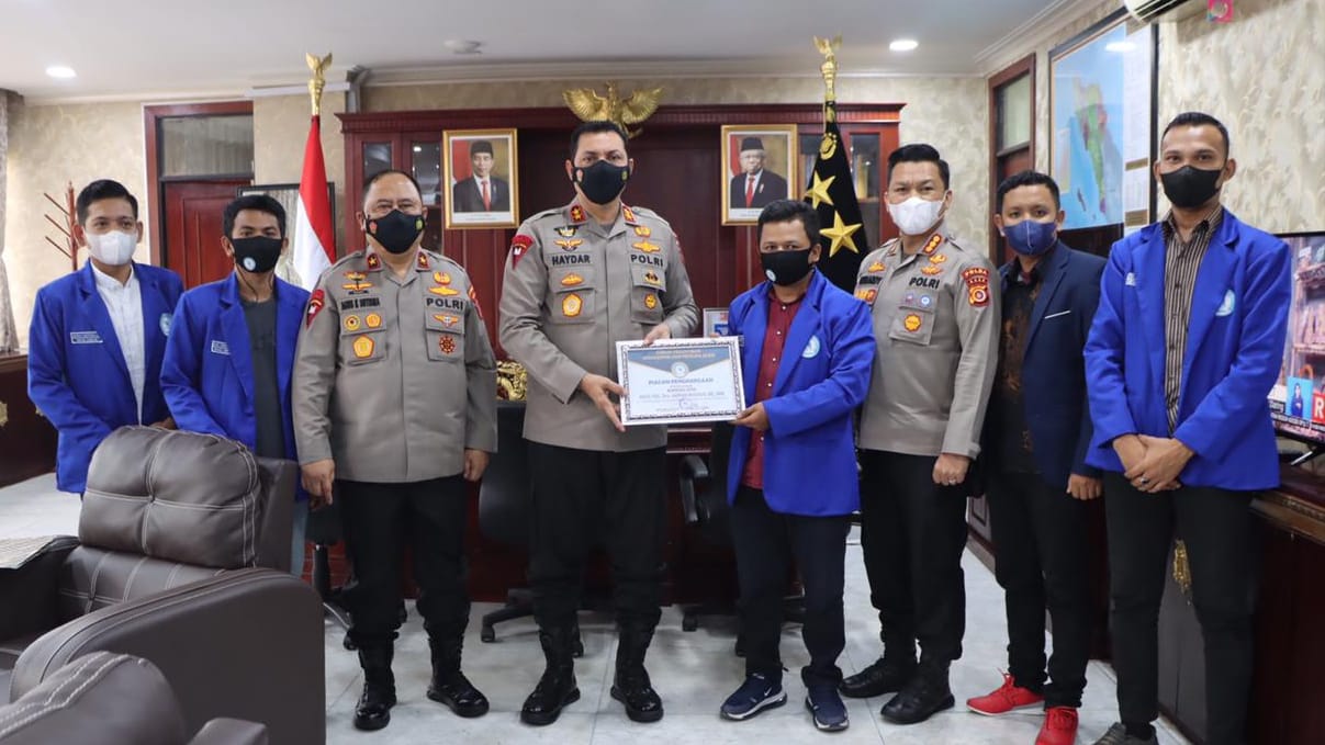 Pengurus FPMPA bersilaturahmi dengan Kapolda Aceh, Irjen Pol Ahmad Haydar, Kamis (2/12/2021). Foto: Dok. Ist