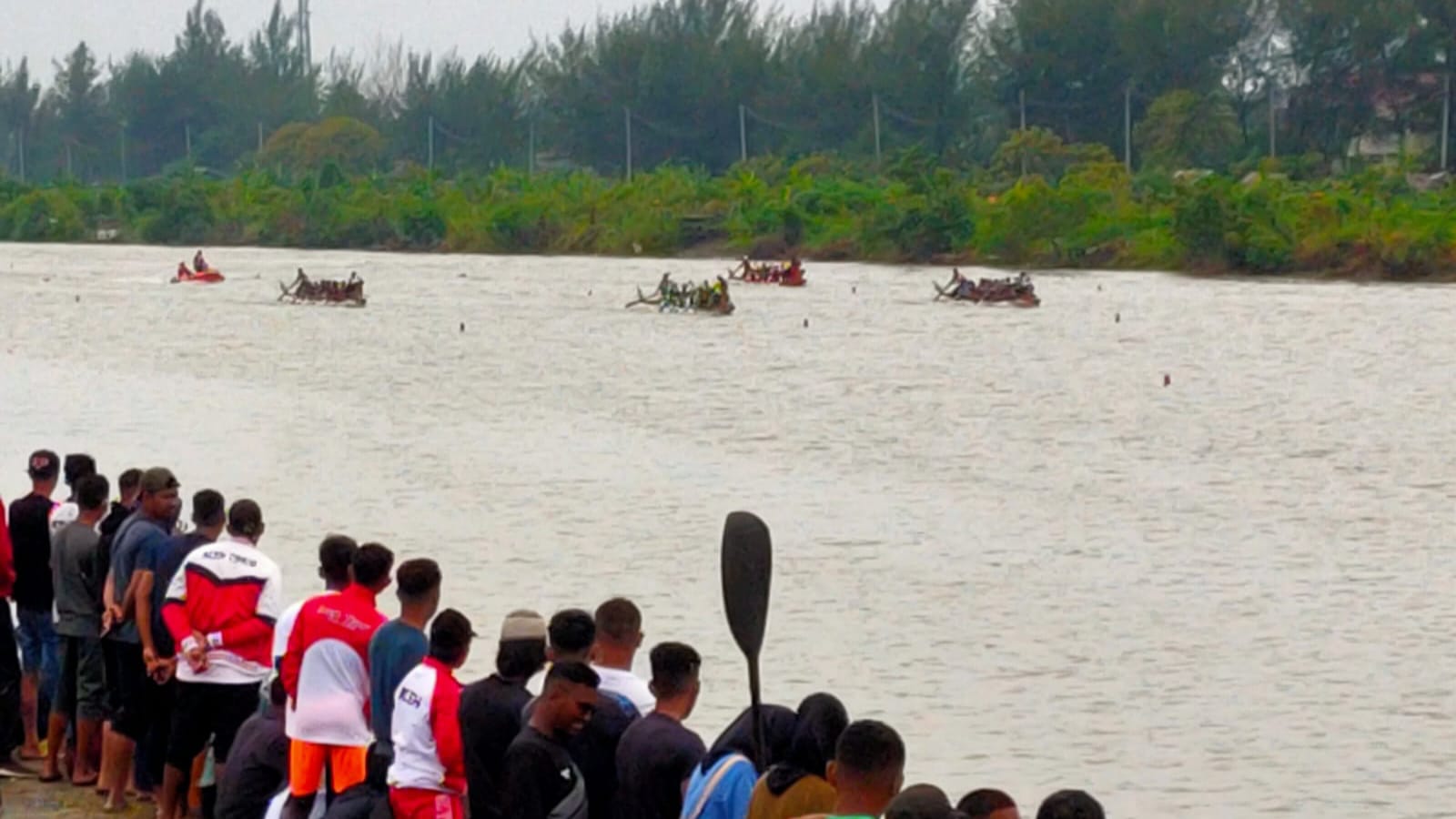 Para atlit dayung sedang mengikuti Pra PORA di Krueng Lamnyong, Banda Aceh, (Foto: Nukilan/Hadiansyah)