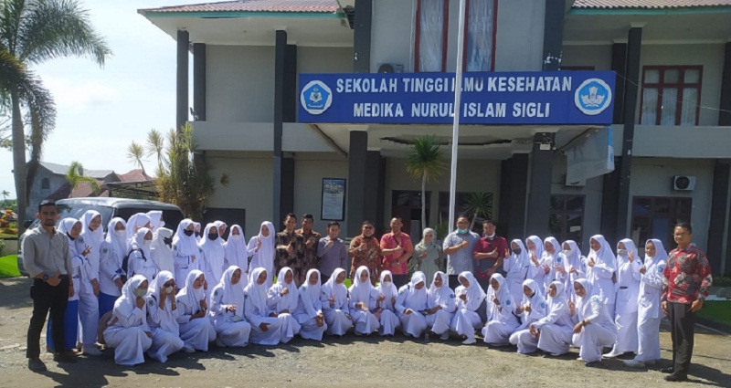 STIKes Medika Nurul Islam Penerima Beasiswa KIP Kuliah 2021, (Foto: Dok.Ist)