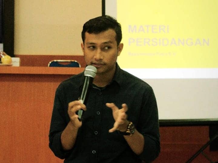 Mantan Presiden Mahasiswa Universitas Islam Negeri (UIN) Ar- Raniry tahun 2020, Hendra Saputra, SH. (Foto: Dok. Ist)