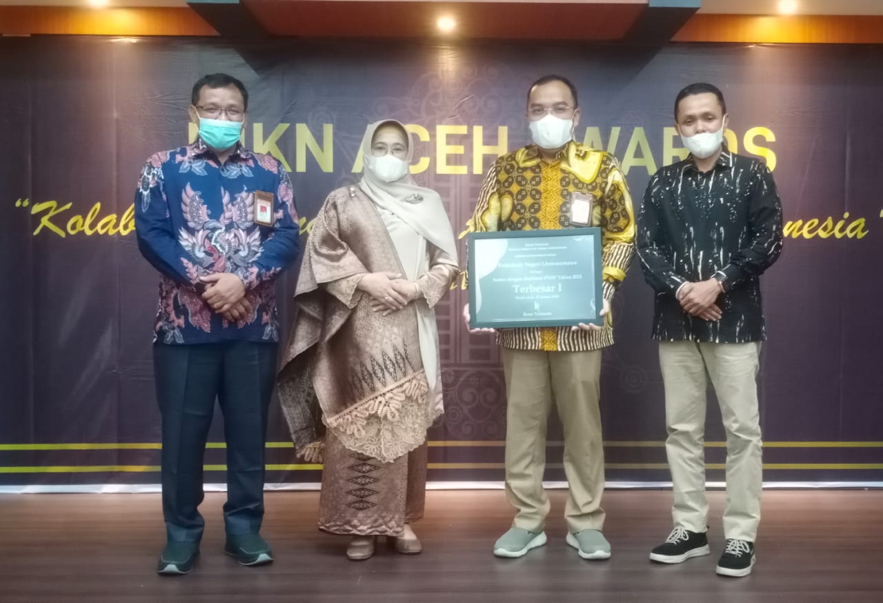 Dari kanan ke kiri Wakil Direktur III PNL, Kepala DJKN Aceh, Direktur PNL dan Koordinator Humas dan Kerjasama PNL