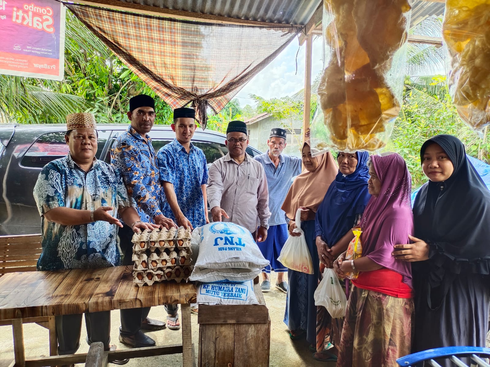 Ikatan Pemuda Aceh Utara (IPAU) salurkan bantuan untuk korban banjir di Aceh Utara. (Foto: Dok. Ist)