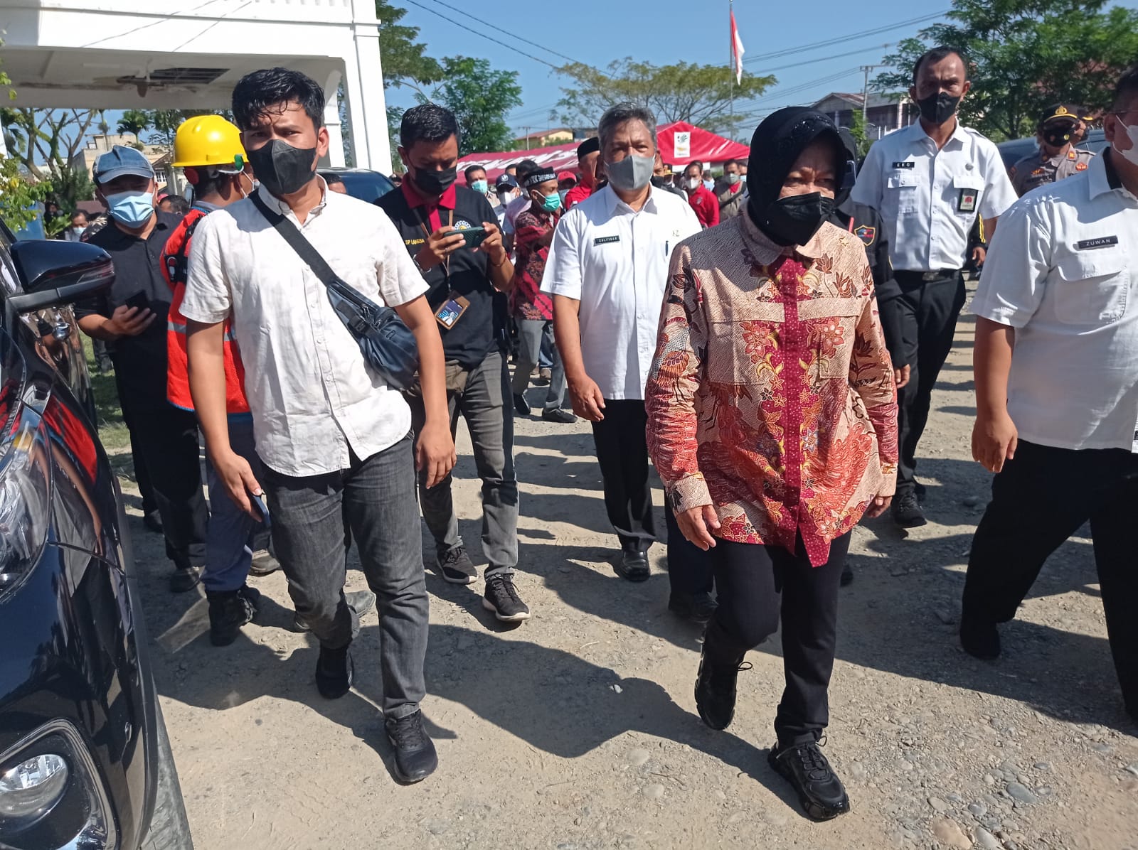 Menteri Sosial RI kunjungi korban banjir di Kabupaten Aceh Tamiang, Rabu (12/1/2022). Foto: Nukilan/Poris.