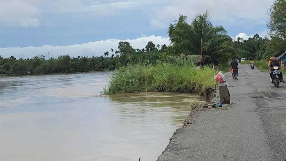 Erosi sungai Krueng Tripa, Kabupaten Nagan Raya. (Foto: Dok. Ist)
