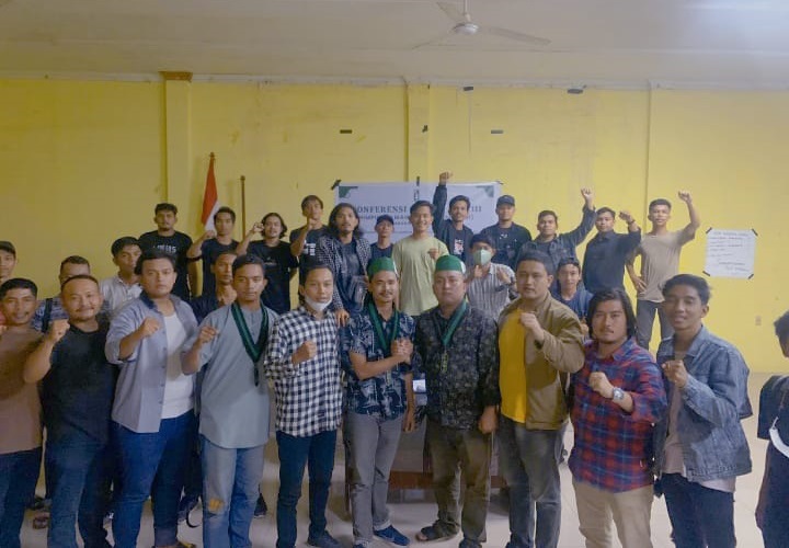 Foto Bersama Pengurus HMI Cabang Banda Aceh dan Komisariat usai
Konfercab Ke-XXXVIII