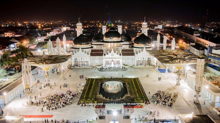 Masjid Raya Baiturrahman, Banda Aceh. (SERAMBINEWS.COM/ M ANSHAR)