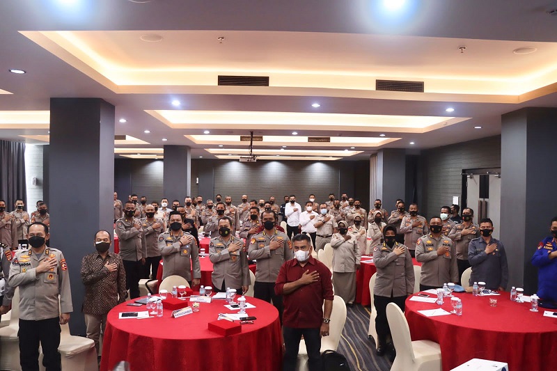Divisi Humas Polri mengelar diskusi tentang penguatan komunikasi publik di Kryad Muaraya Hotel, Kota Banda Aceh, Kamis (24/2/2022). Foto: Dok.Ist