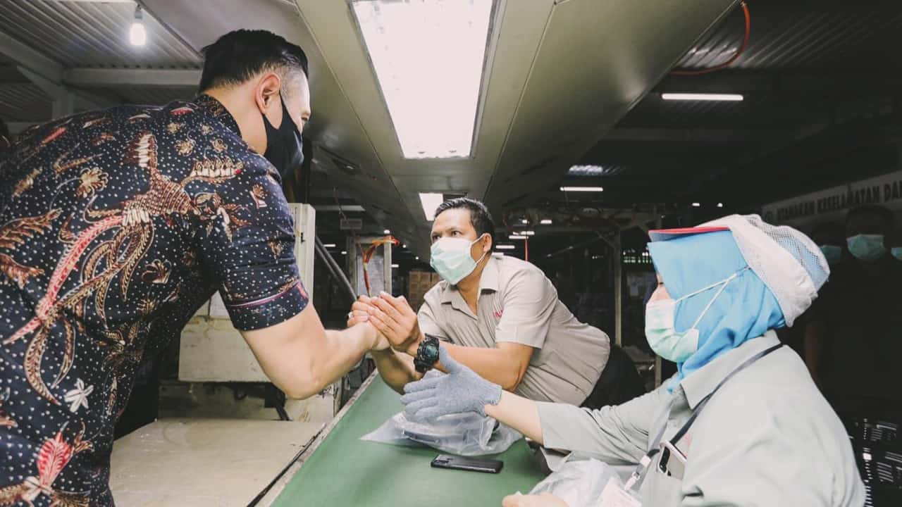 Curhat Buruh di Sidoarjo, JHT Baru Bisa Dicairkan Usia 56 Tahun, AHY: Tidak Adil dan Tidak Logis