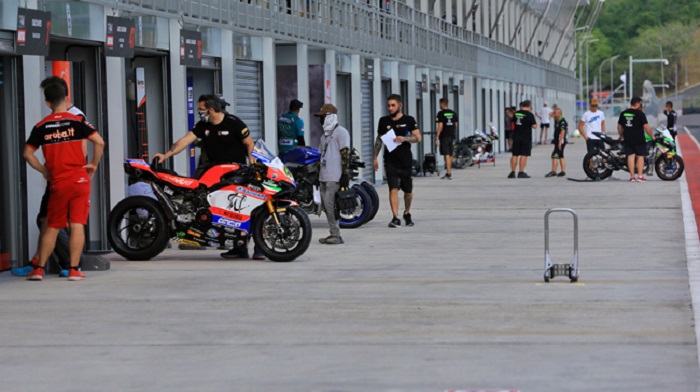 Paddock di Sirkuit Mandalika. (Foto: IVAN/LOMBOKPOST)
