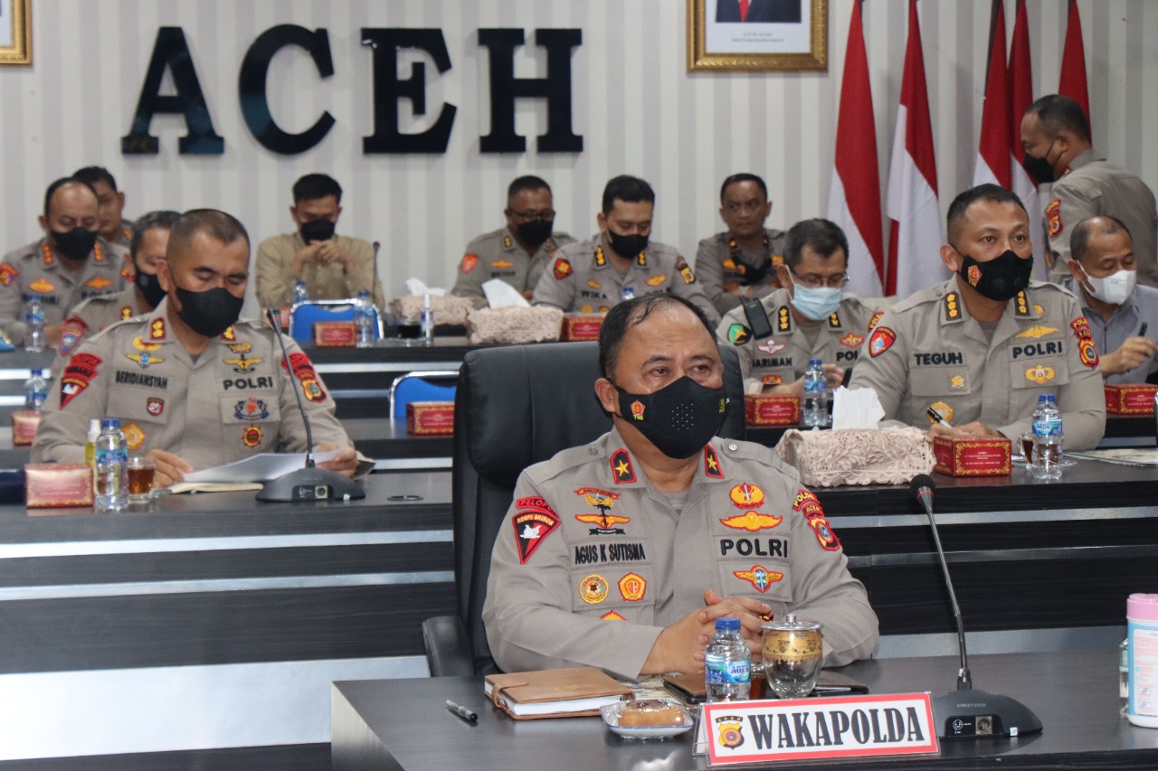 Wakapolda Aceh saat  mengikuti Sosialisasi Komite TIK Polri, Selasa (22/2/2022). Foto: Humas Polda