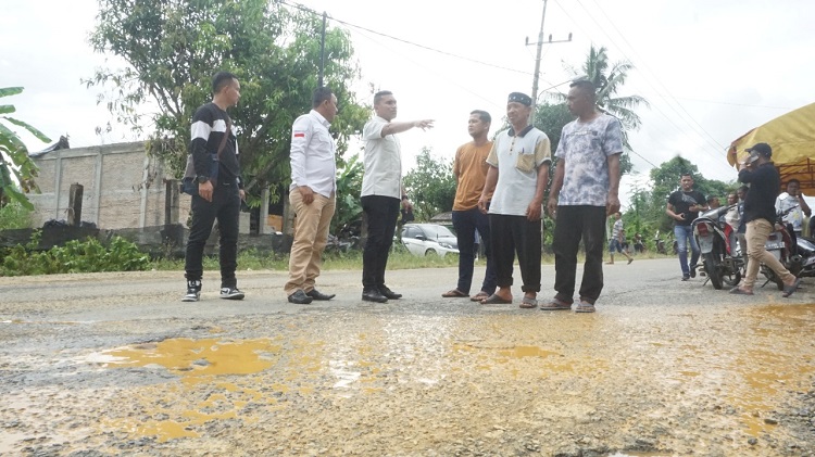 Pemeliharaan Jalan Cot Mane-Blangpidie (Foto: Dok.Ist)