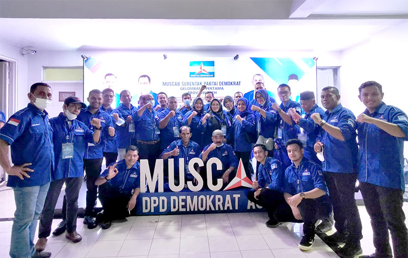 Mirnawati bersama DPAC Aceh Timur. (Foto: js)