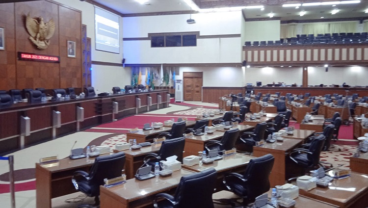 Aula Rapat Paripurna DPR Aceh, (Foto: Nukilan.id)