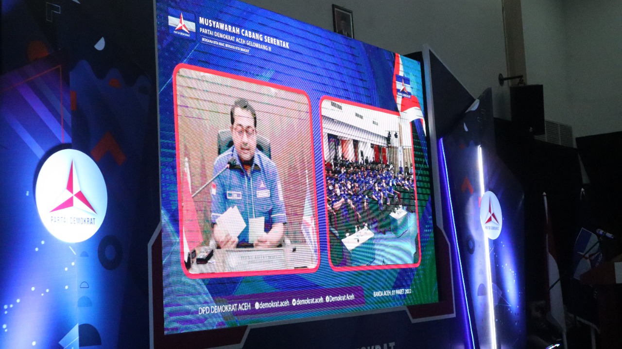 Sekjend DPP Partai Demokrat, Teuku Riefky Harsya saat menutup acara Muscab DPD Demokrat Aceh secara virtual di Ballroom Hotel GrandNanggroe, Banda Aceh, Senin (7/3/2022). Foto: Reji.