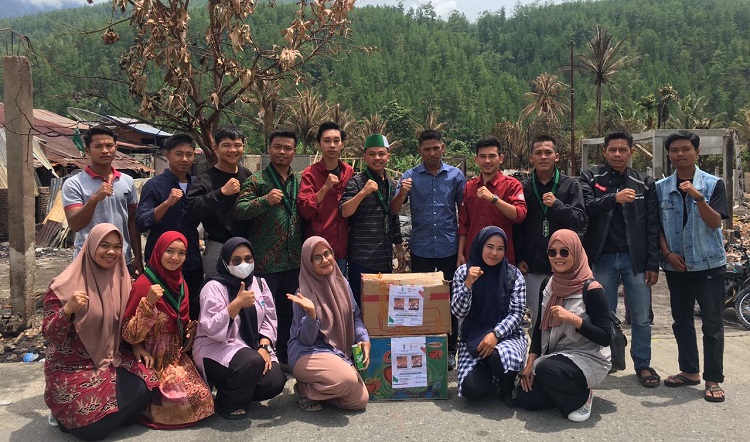 Yayasan Lentera dan HMI Bantu Masyarakat Musibah Kebakaran di Gayo Lues