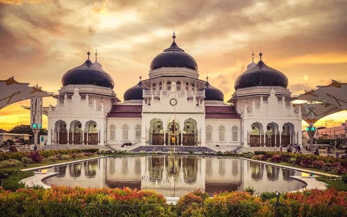 Masjid Raya Bairurahman (MRB) Banda Aceh. (Foto: scmedia)