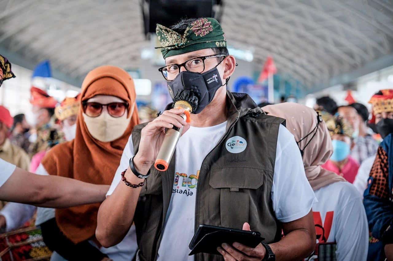 Menparekraf Sandiga Uno sebut 300 UMKM untung besar di MotoGP Mandalika. (Foto: Okezone)