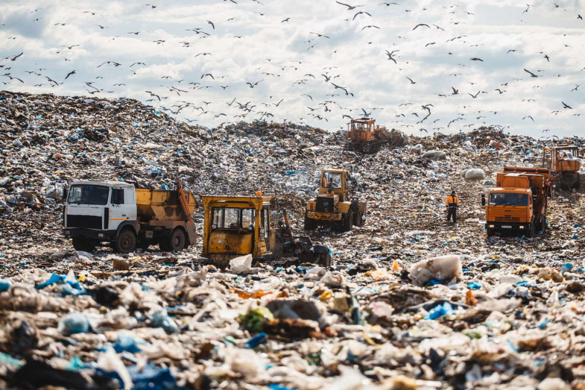 Tempat Pemrosesan Akhir Sampah © NZ3 Shutterstock