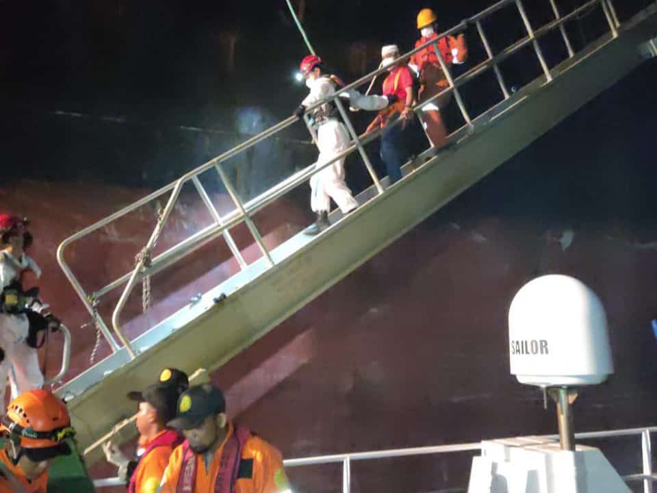 Tim SAR Banda Aceh Evakuasi Warga Filipina Alami Kecelakaan Kerja di Kapal Tanker